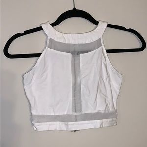🏳️White crop top 🏳️